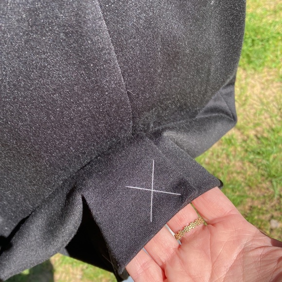 Ann Taylor wardrobe staple black vented back lined black skirt NWT size 8 - Picture 4 of 6